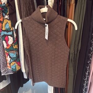 Sundays Brand Brown Sleeveless Turtleneck Sweater